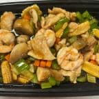 Best 爆双丁 Sauteed Chicken & Baby Shrimp in Jersey City, NJ